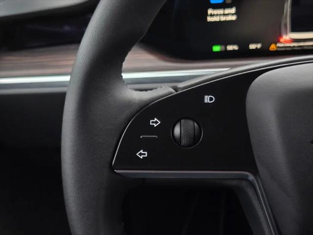 2024 Tesla Model X Long Range