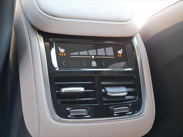 2026 Volvo XC90 Plug-In Hybrid Plus, T8 AWD, Electric/Gasoline, Bright, 7 Seats