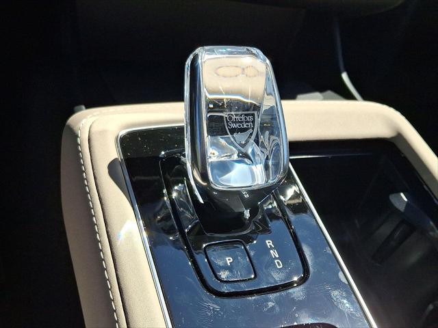 2026 Volvo XC90 Plug-In Hybrid Plus, T8 AWD, Electric/Gasoline, Bright, 7 Seats