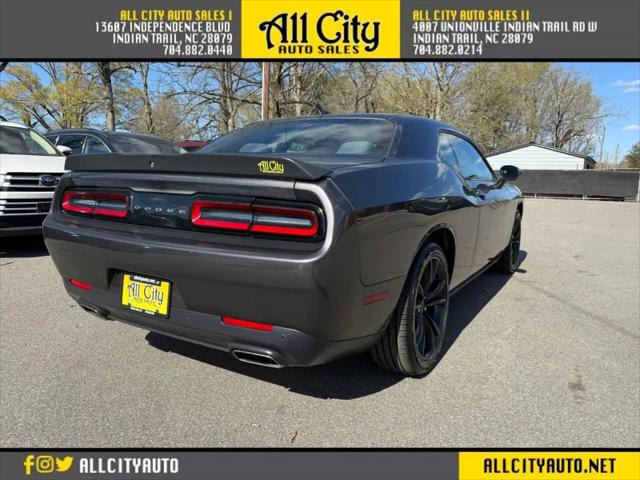 2016 Dodge Challenger SXT