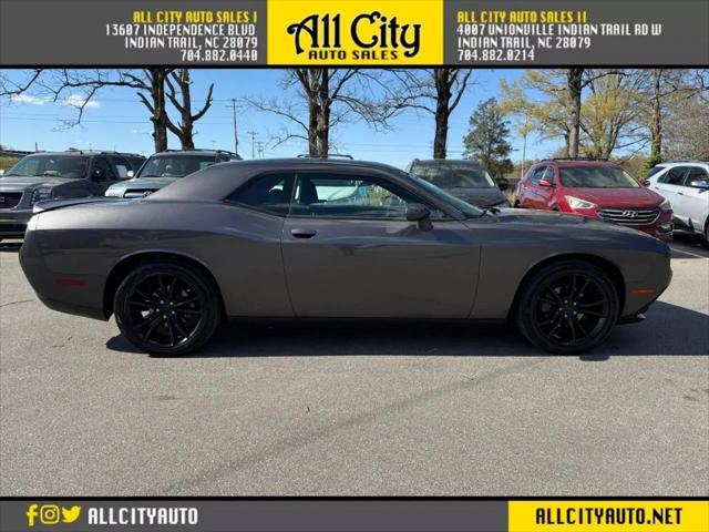 2016 Dodge Challenger SXT