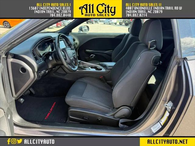 2016 Dodge Challenger SXT