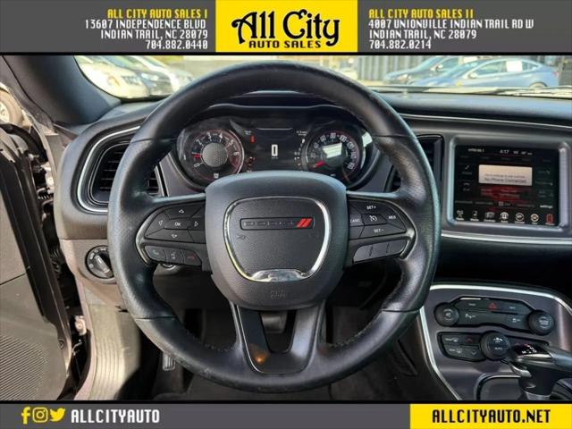 2016 Dodge Challenger SXT