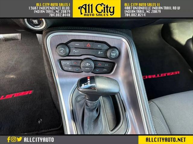 2016 Dodge Challenger SXT
