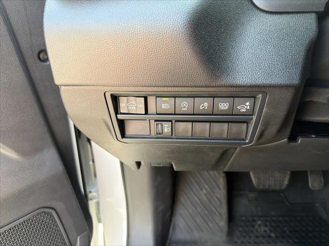 2026 Toyota Tundra SR5 CrewMax 5.5' Bed
