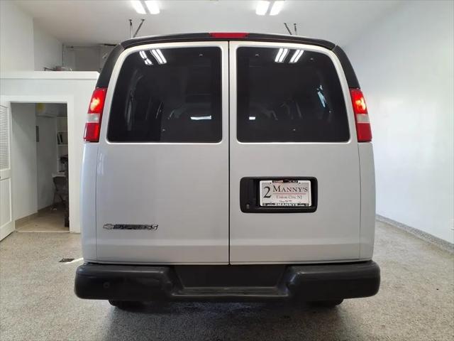 2017 Chevrolet Express LS
