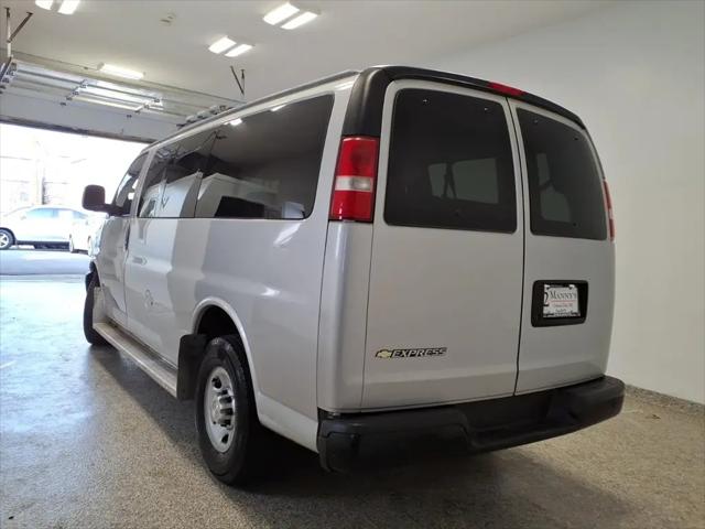 2017 Chevrolet Express LS