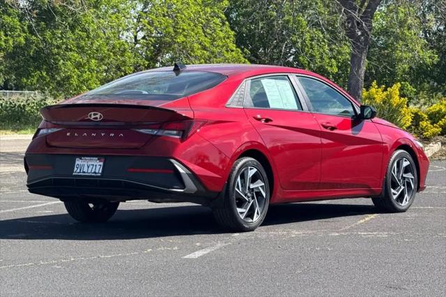 2025 Hyundai Elantra SEL Sport