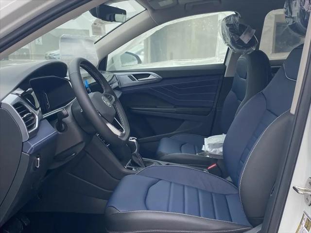 2026 Volkswagen Taos SEL