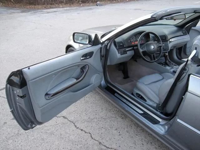 2004 BMW 325Ci 325Ci