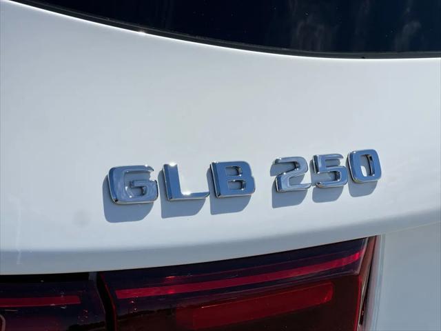2026 Mercedes-Benz GLB 4MATIC