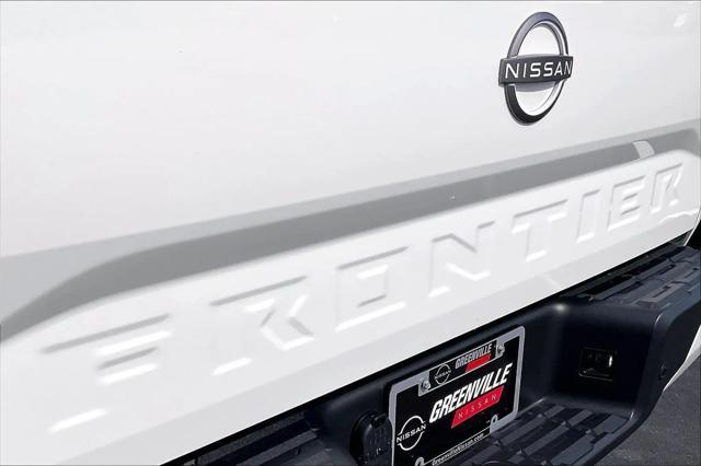 2025 Nissan Frontier Crew Cab SV 4x2