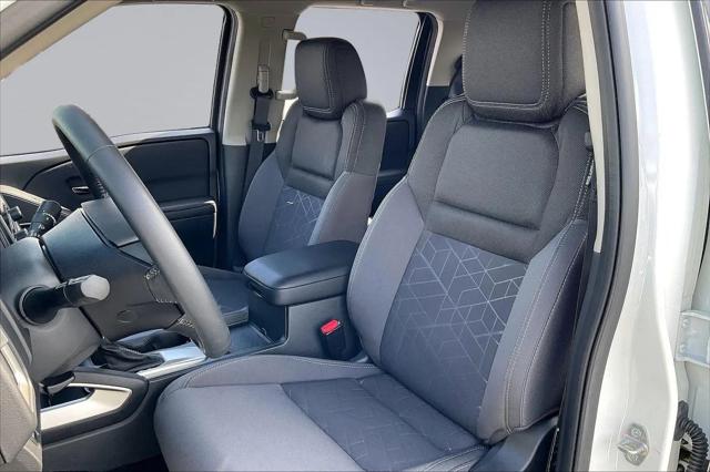 2025 Nissan Frontier Crew Cab SV 4x2