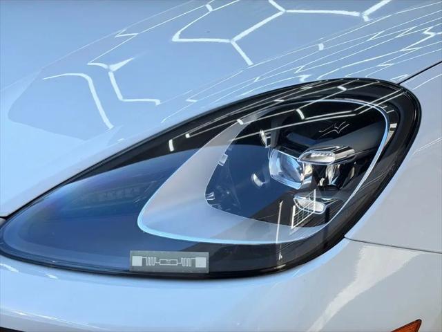 2022 Porsche Cayenne Platinum Edition