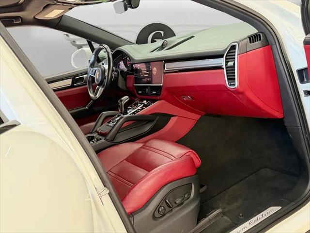 2022 Porsche Cayenne Platinum Edition