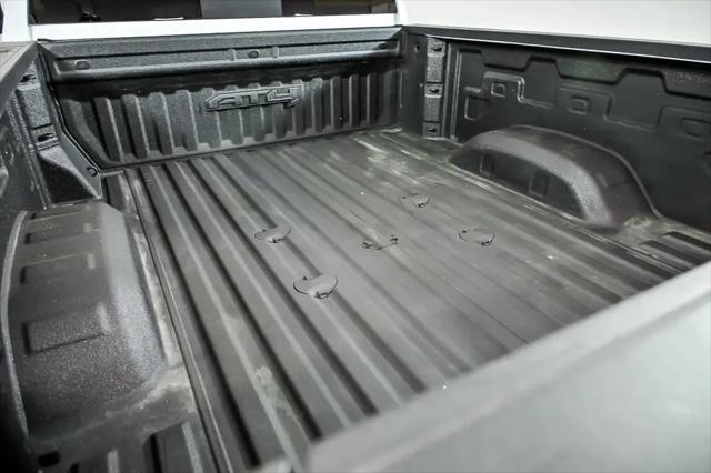 2024 GMC Sierra 2500HD 4WD Crew Cab Standard Bed AT4
