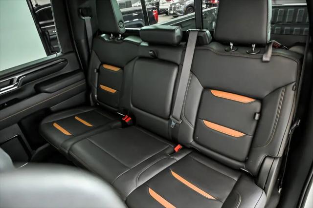 2024 GMC Sierra 2500HD 4WD Crew Cab Standard Bed AT4