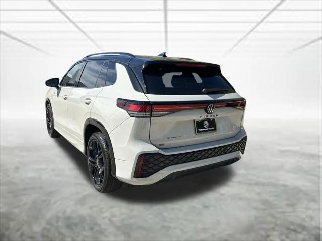 2026 Volkswagen Tiguan SE R-Line Black