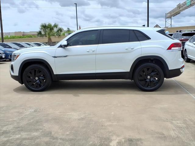 2026 Volkswagen Atlas Cross Sport SE with Technology