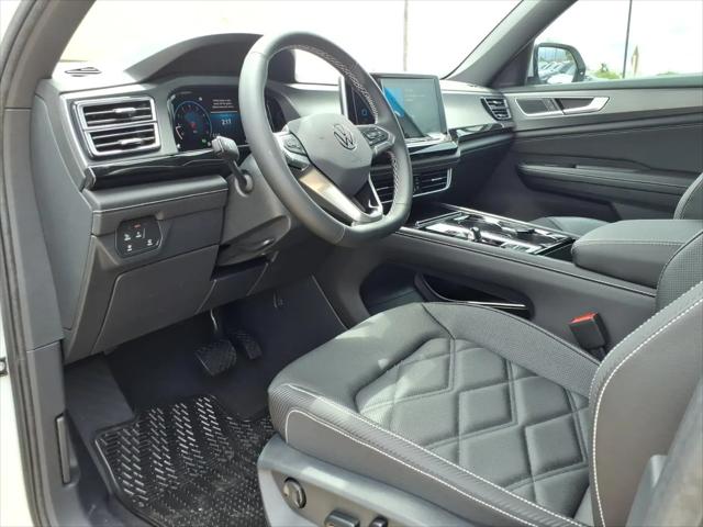2026 Volkswagen Atlas Cross Sport SE with Technology