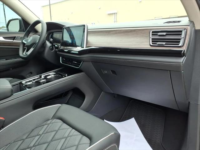 2026 Volkswagen Atlas SEL Premium R-Line