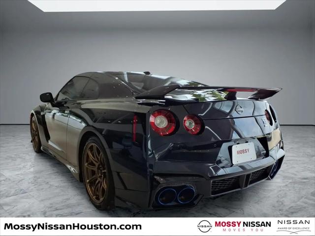 2024 Nissan GT-R T-spec Dual-clutch 6-Speed Transmission