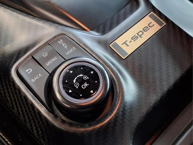 2024 Nissan GT-R T-spec Dual-clutch 6-Speed Transmission