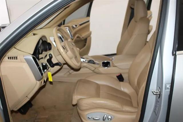 2012 Porsche Cayenne Cayenne