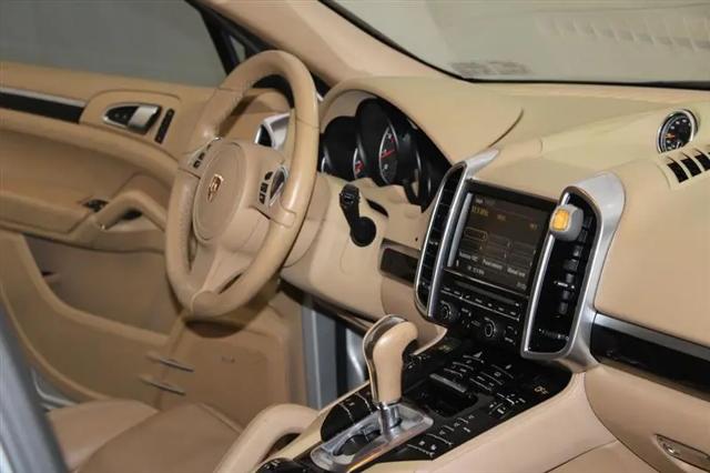 2012 Porsche Cayenne Cayenne