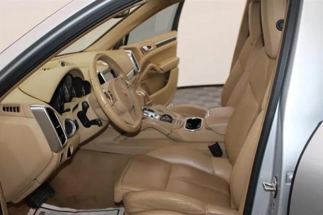 2012 Porsche Cayenne Cayenne