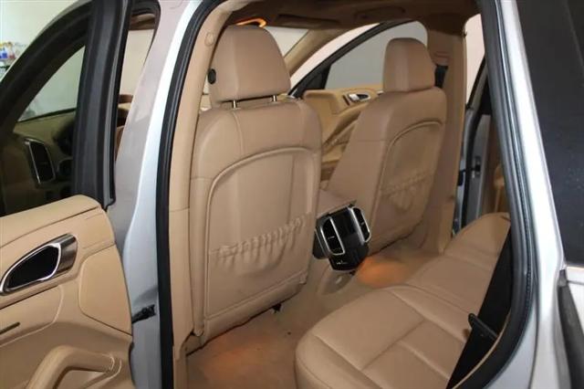 2012 Porsche Cayenne Cayenne
