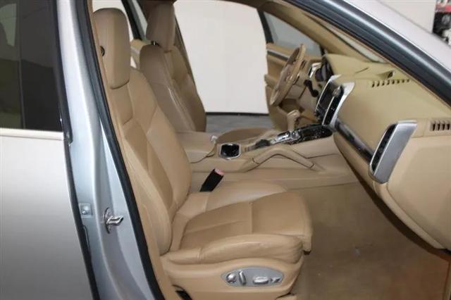2012 Porsche Cayenne Cayenne