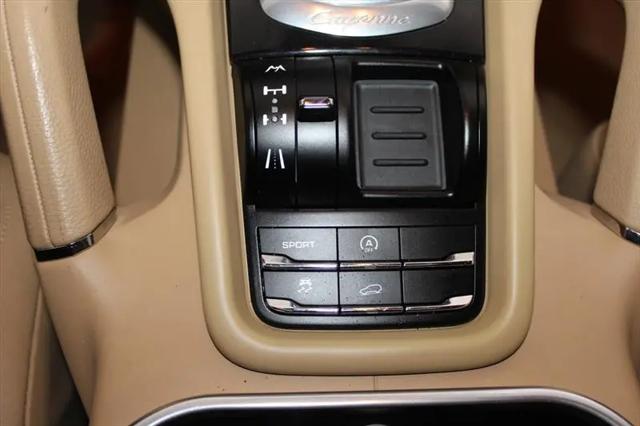 2012 Porsche Cayenne Cayenne
