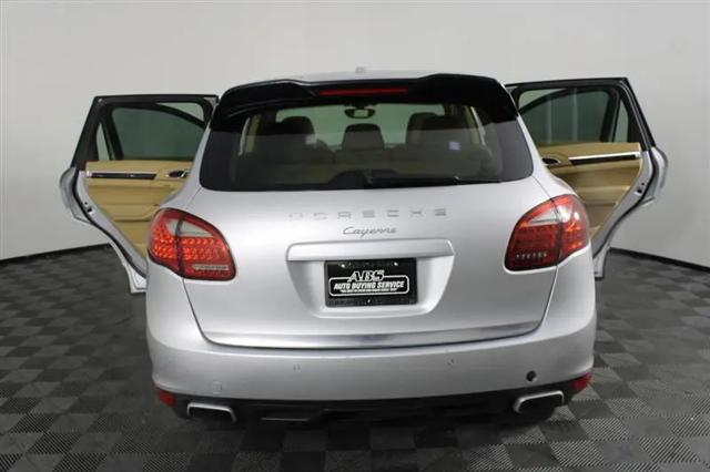 2012 Porsche Cayenne Cayenne