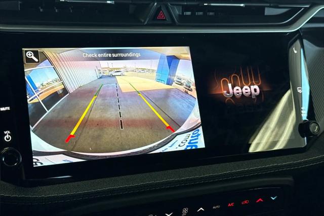 2026 Jeep Cherokee Laredo 4x4