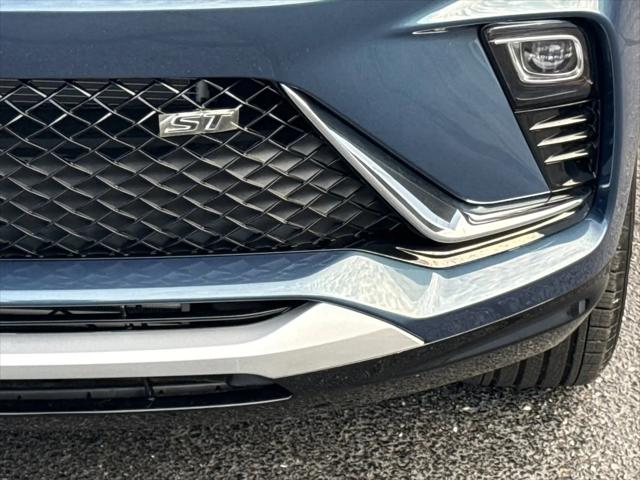 2026 Buick NV Sport Touring FWD
