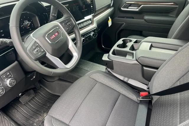 2026 GMC Sierra 2500HD Crew Cab, Standard Bed, SLE, 4WD