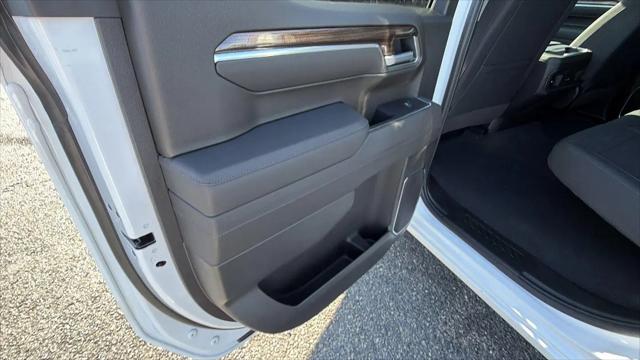 2026 Chevrolet Silverado 1500 4WD Crew Cab Short Bed RST