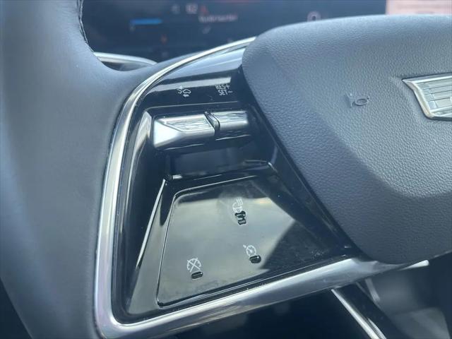 2024 Cadillac iQ Sport w/1SF