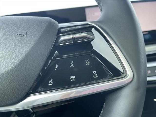 2024 Cadillac iQ Sport w/1SF