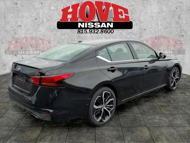 2026 Nissan Altima SR FWD