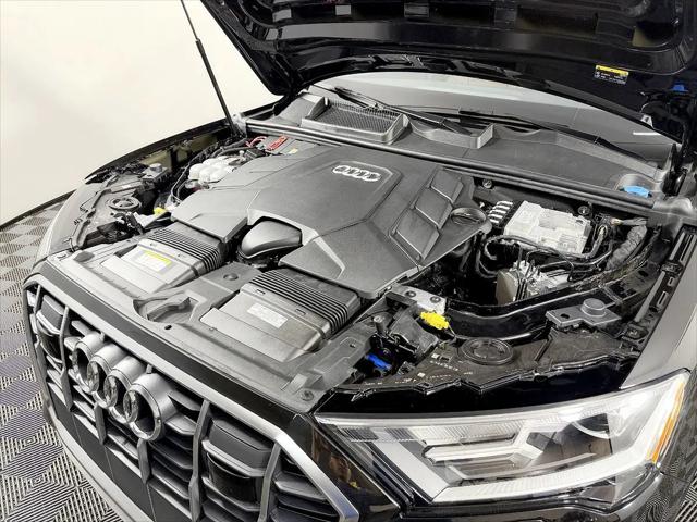 2022 Audi Q7 Premium Plus 55 TFSI quattro Tiptronic