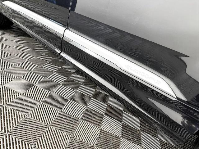 2022 Audi Q7 Premium Plus 55 TFSI quattro Tiptronic