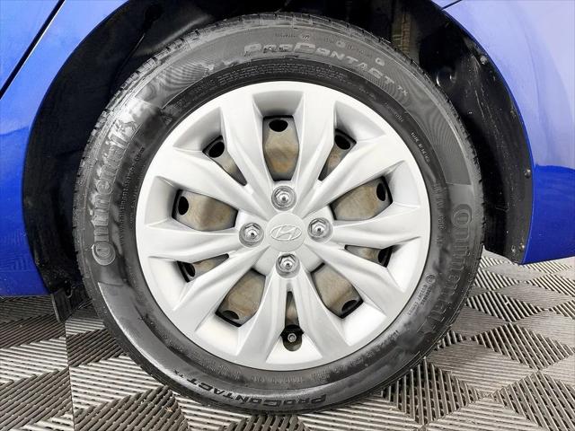 2019 Hyundai Accent SE