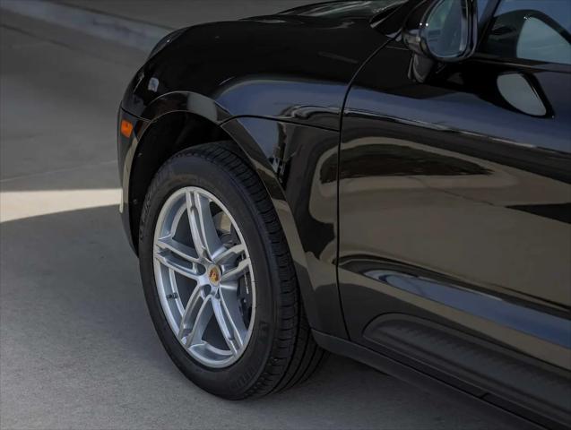 2026 Porsche Macan T