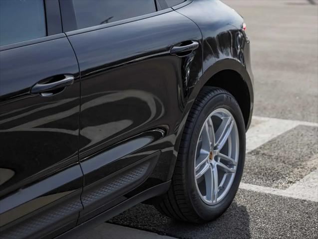 2026 Porsche Macan T