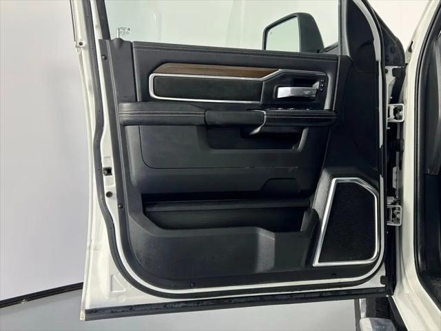 2023 Ram 3500 Laramie Crew Cab 4x4 6'4" Box