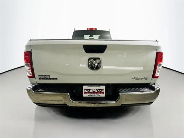 2024 Ram 3500 Big Horn Crew Cab 4x4 8' Box