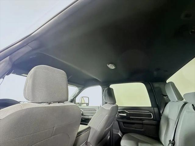 2024 Ram 3500 Big Horn Crew Cab 4x4 8' Box