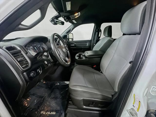 2024 Ram 3500 Big Horn Crew Cab 4x4 8' Box